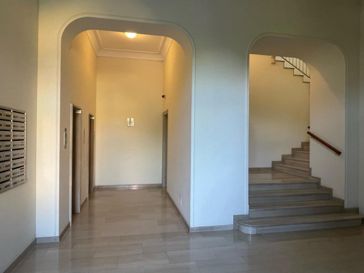 Residenza Victoria Apartment Menaggio Bagian luar foto