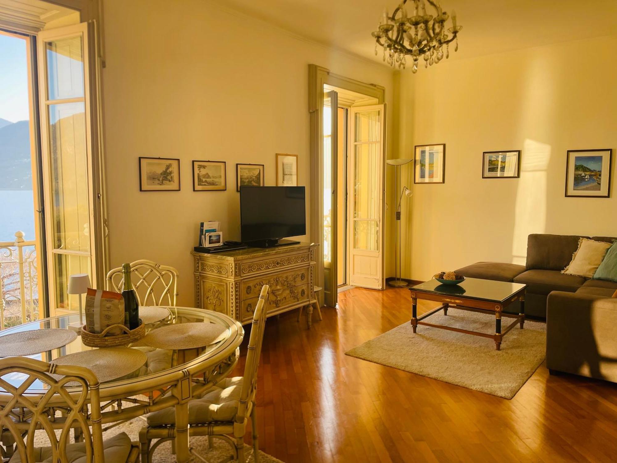 Residenza Victoria Apartment Menaggio Bagian luar foto