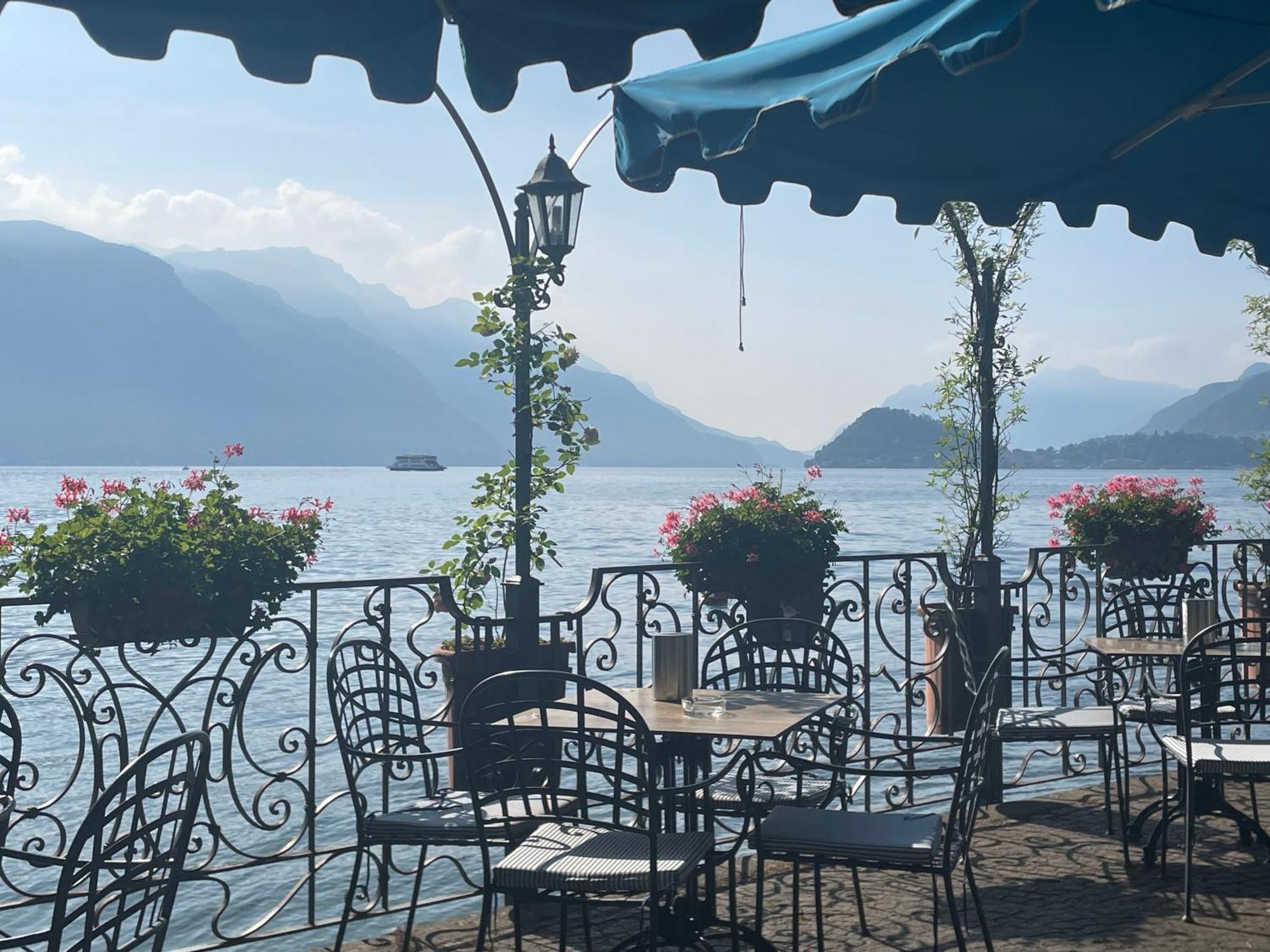 Residenza Victoria Apartment Menaggio Bagian luar foto
