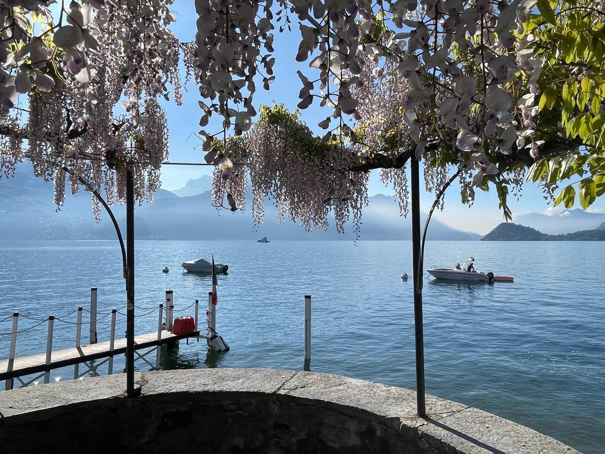 Residenza Victoria Apartment Menaggio Bagian luar foto